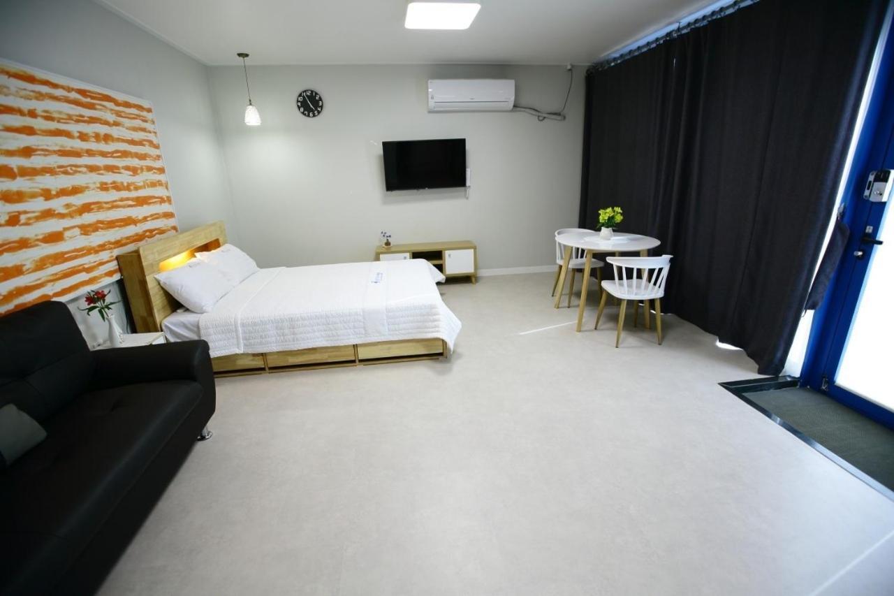 Damyang Thirasia Pension Extérieur photo